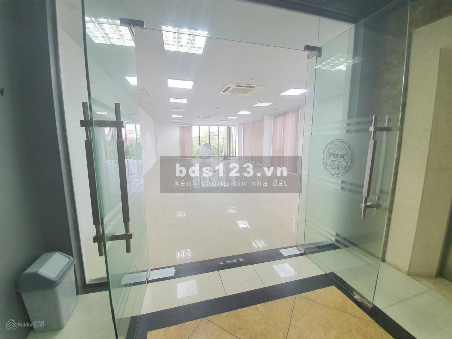 Cho thuê Vp view đẹp 35m2, 80m2 tại toà nhà LakeSide Tower - 71 Chùa Láng, Đống Đa, Hà Nội. T12/2023