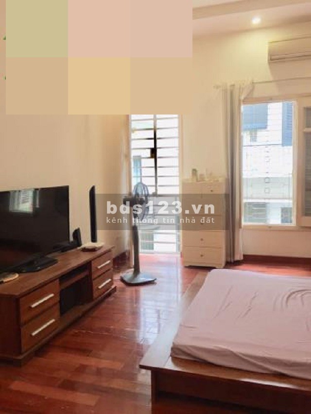 Cho thuê nhà 255 Phố Vọng, dtsd 60m2 4 tầng, ngõ 2 ô tô tránh nhau có sẵn nội thất đầy đủ