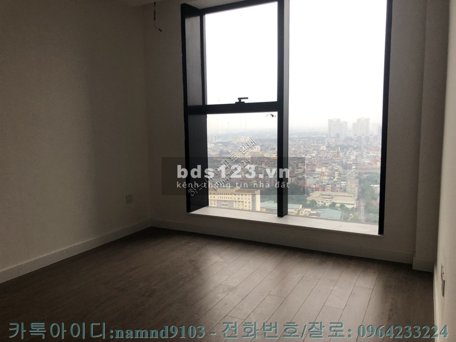 Cho thuê căn 4N nội thất cơ bản chung cư Sunshine Center tầng cao view thoáng, giá tốt