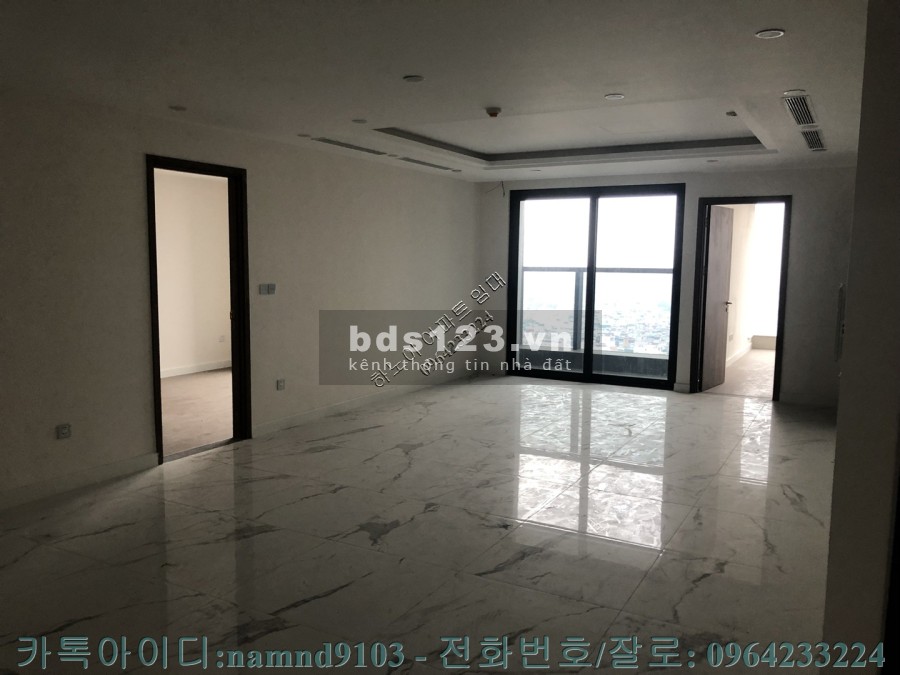 Cho thuê căn 4N nội thất cơ bản chung cư Sunshine Center tầng cao view thoáng, giá tốt