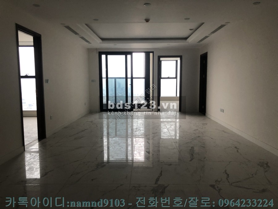 Cho thuê căn 4N nội thất cơ bản chung cư Sunshine Center tầng cao view thoáng, giá tốt