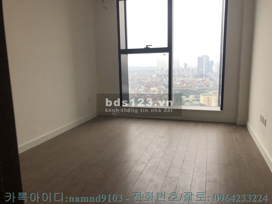 Cho thuê căn 4N nội thất cơ bản chung cư Sunshine Center tầng cao view thoáng, giá tốt