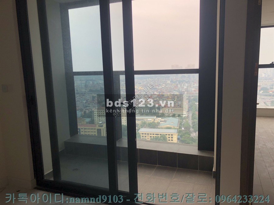 Cho thuê căn 4N nội thất cơ bản chung cư Sunshine Center tầng cao view thoáng, giá tốt