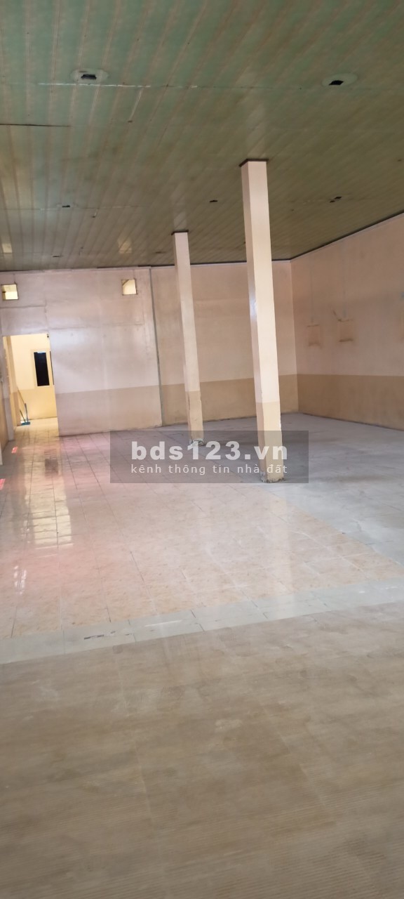 Cho thuê mặt bằng, vị trí thuận lợi khu dân cư đông đúc, tiện kinh doanh, giá tốt