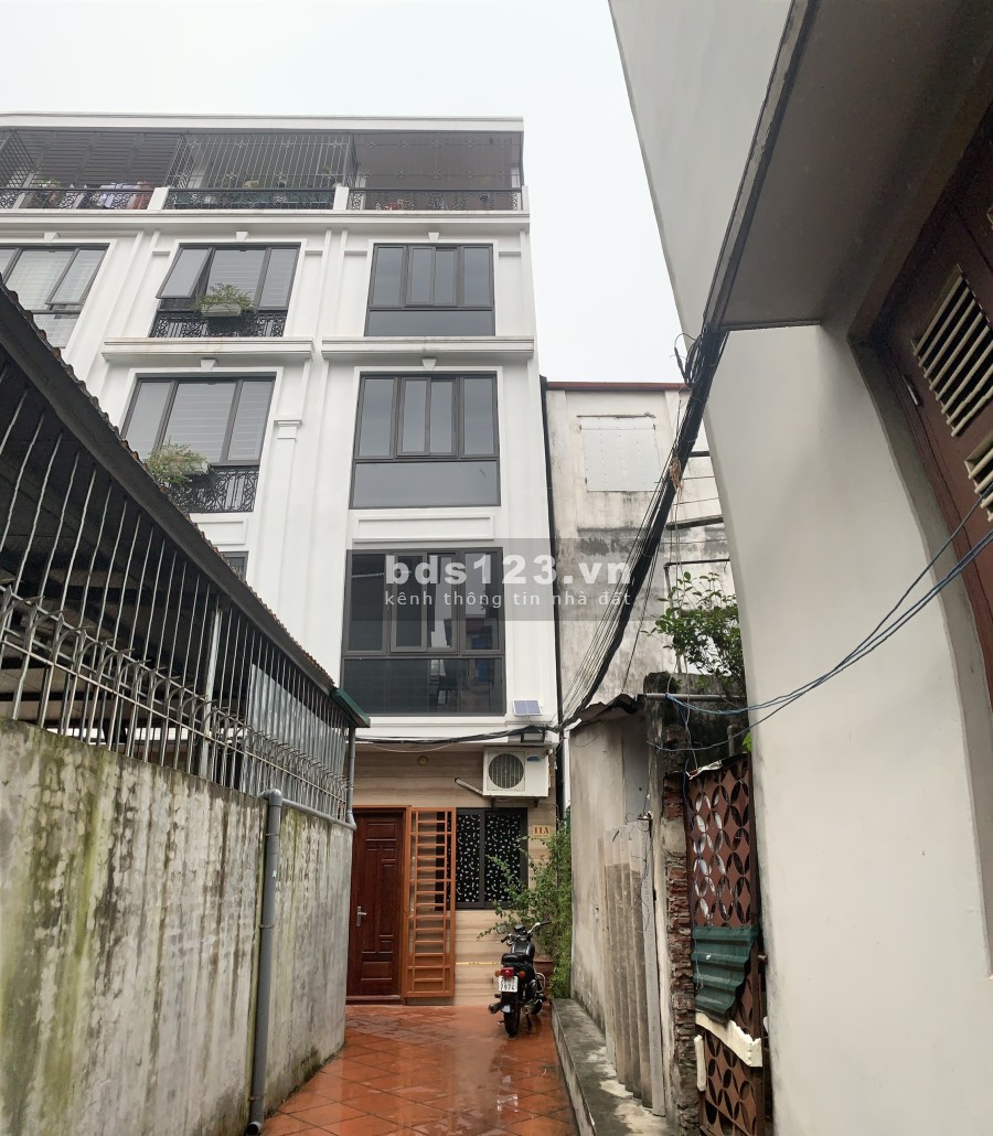 Bán nhà Dương Quảng Hàm Cầu Giấy 32,5m2, 5 tầng- Nhà thoáng sáng, thiết kế hiện đại