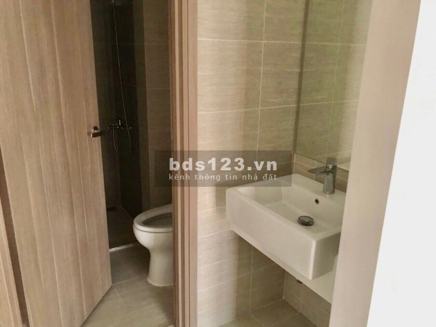 Cần bán nhanh căn hộ 2 ngủ 1vs 54m2 tại Vinhomes Smart City, đã hoàn thiện nội thất. Giá 1.75 tỷ.