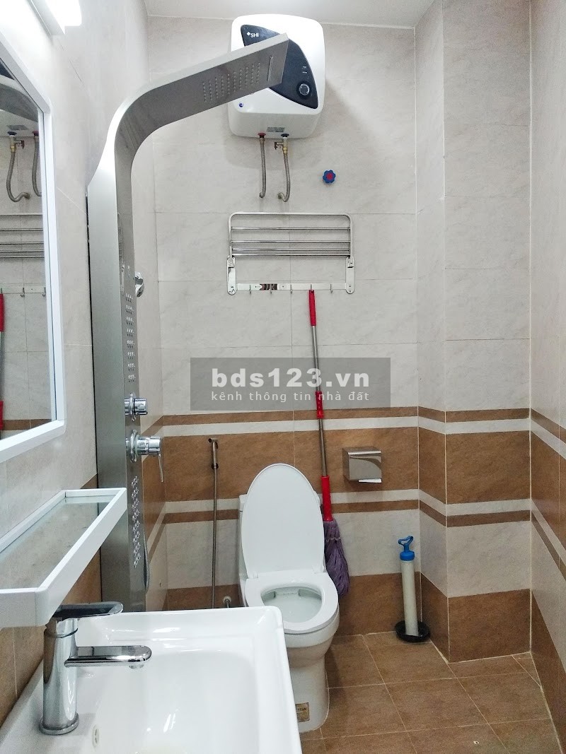 Dịch Vọng Hậu DT 50m x 5T, ngõ thông 3 gác phóng, nhỉnh 4 tỷ có thương lượng