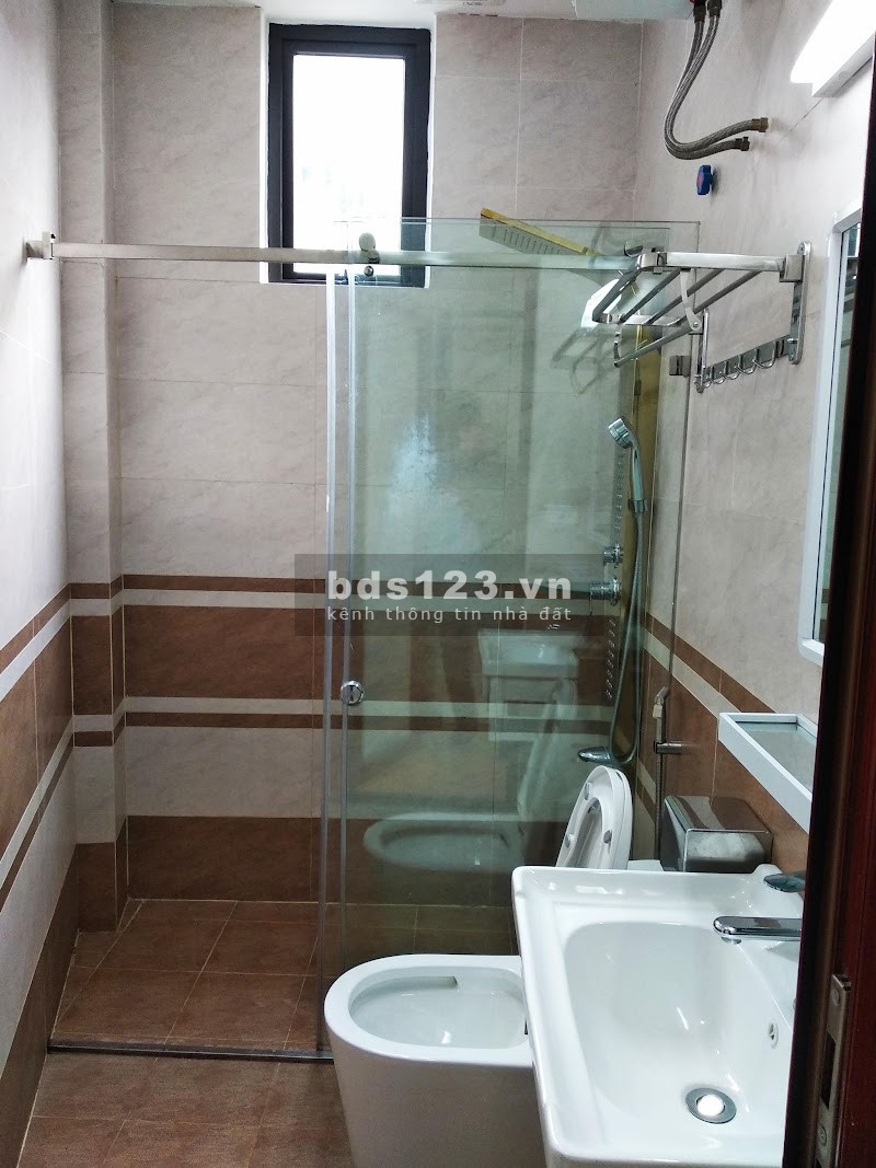 Dịch Vọng Hậu DT 50m x 5T, ngõ thông 3 gác phóng, nhỉnh 4 tỷ có thương lượng