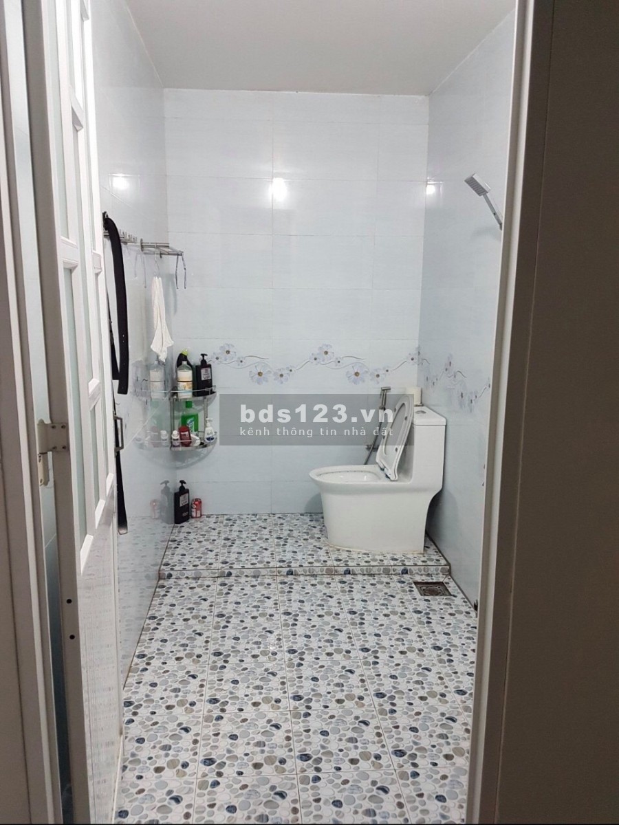 Gia đình kẹt tiền nên cần bán căn nhà 100m2(5x20m) chính chủ, an toàn pháp lý, gần KCN.