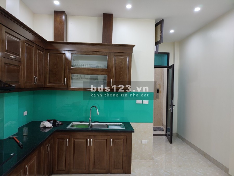 Nhà nguyên căn đẹp 50m2 7 tầng, thang máy, hướng Đông Nam AEON MALL Hà Đông