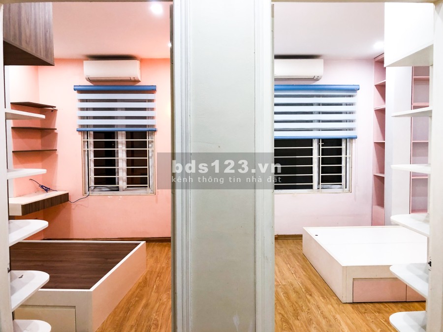 Bán nhà phố Hoàng Hoa Thám, nhà lô góc, chủ nhà là giảng viên đại học, 40m2, giá 5.95 tỷ