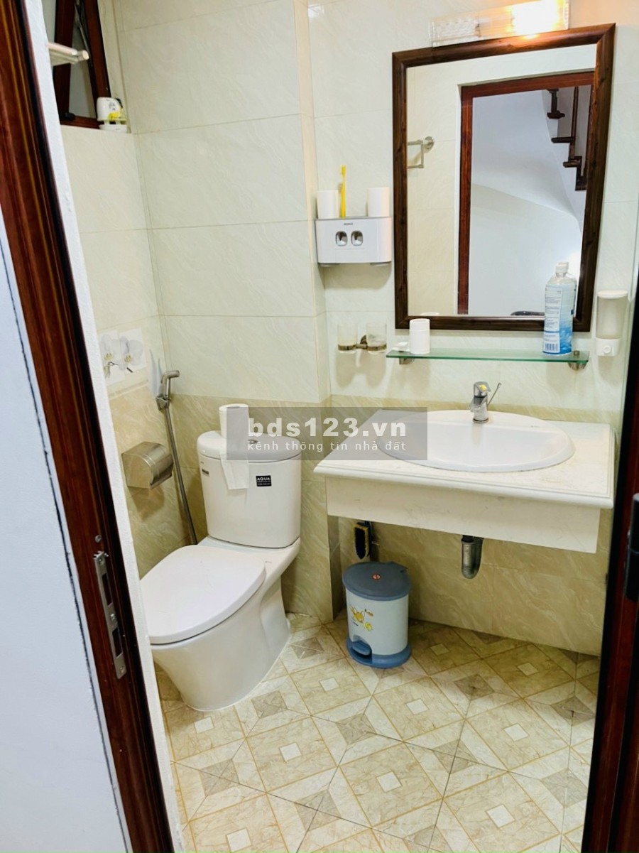Chính chủ bán nhà 5 tầng, ô tô vào nhà. đg Lê Trọng Tấn giá 7,9tỷ cạnh KĐT 5 Sao Parkcity, DT 50m