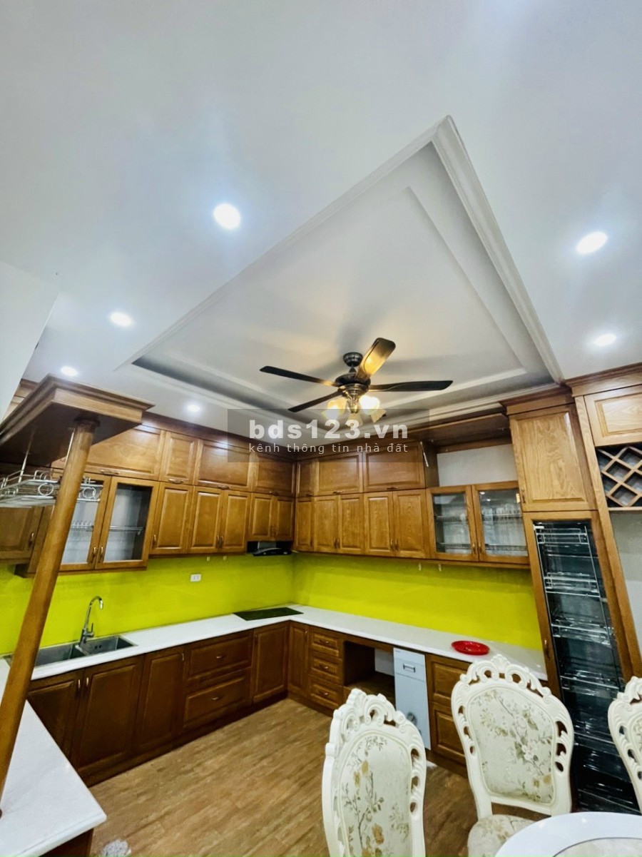 Chính chủ bán nhà 5 tầng, ô tô vào nhà. đg Lê Trọng Tấn giá 7,9tỷ cạnh KĐT 5 Sao Parkcity, DT 50m