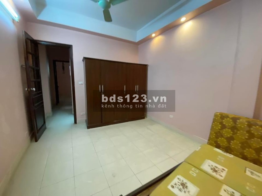 Bán nhà nguyên căn siêu phẩm ô tô vào nhà ngõ Thái Hà diện tích sử dụng 37m2, giá 7.5 tỷ