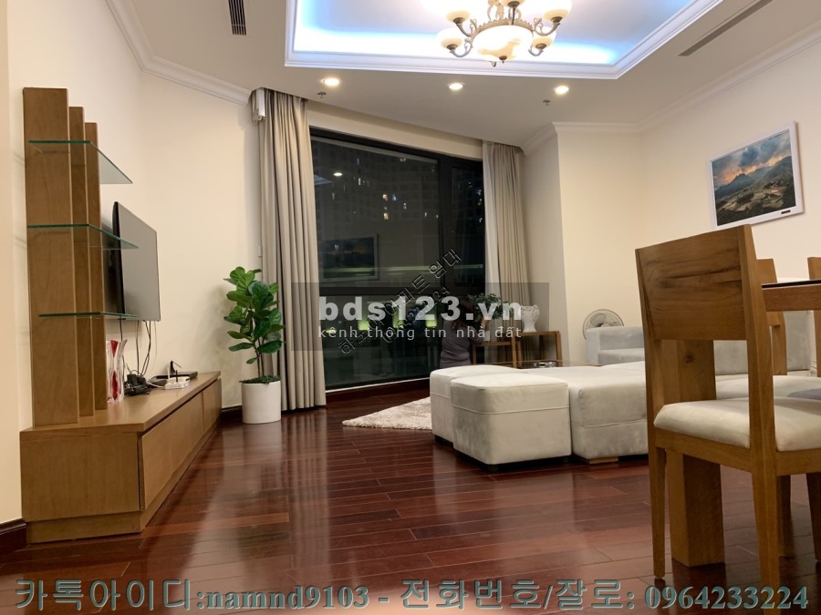 Cần cho thuê căn 2N full nội thất chung cư Royal City diện tích 110m2, giá tốt nhất thị trường