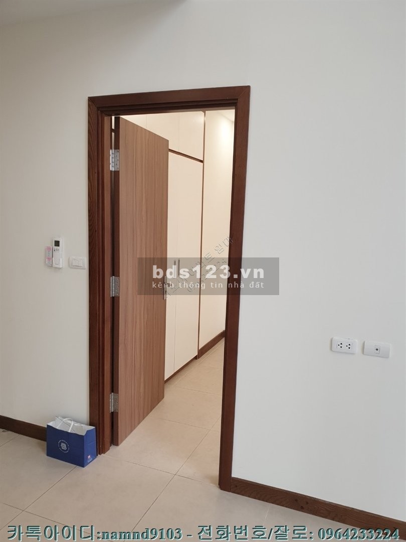 Cho thuê căn 3N Duplex nội thất cơ bản chung cư Vinhomes Gardenia môi trường sống yên tĩnh