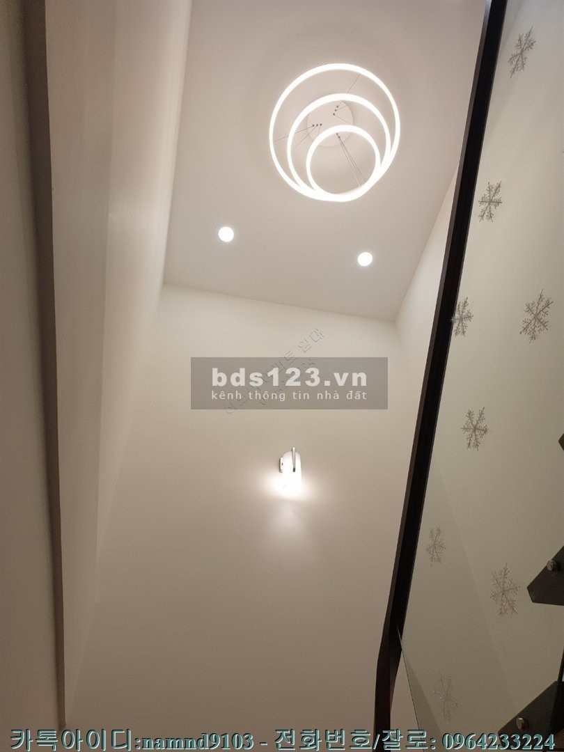 Cho thuê căn 3N Duplex nội thất cơ bản chung cư Vinhomes Gardenia môi trường sống yên tĩnh