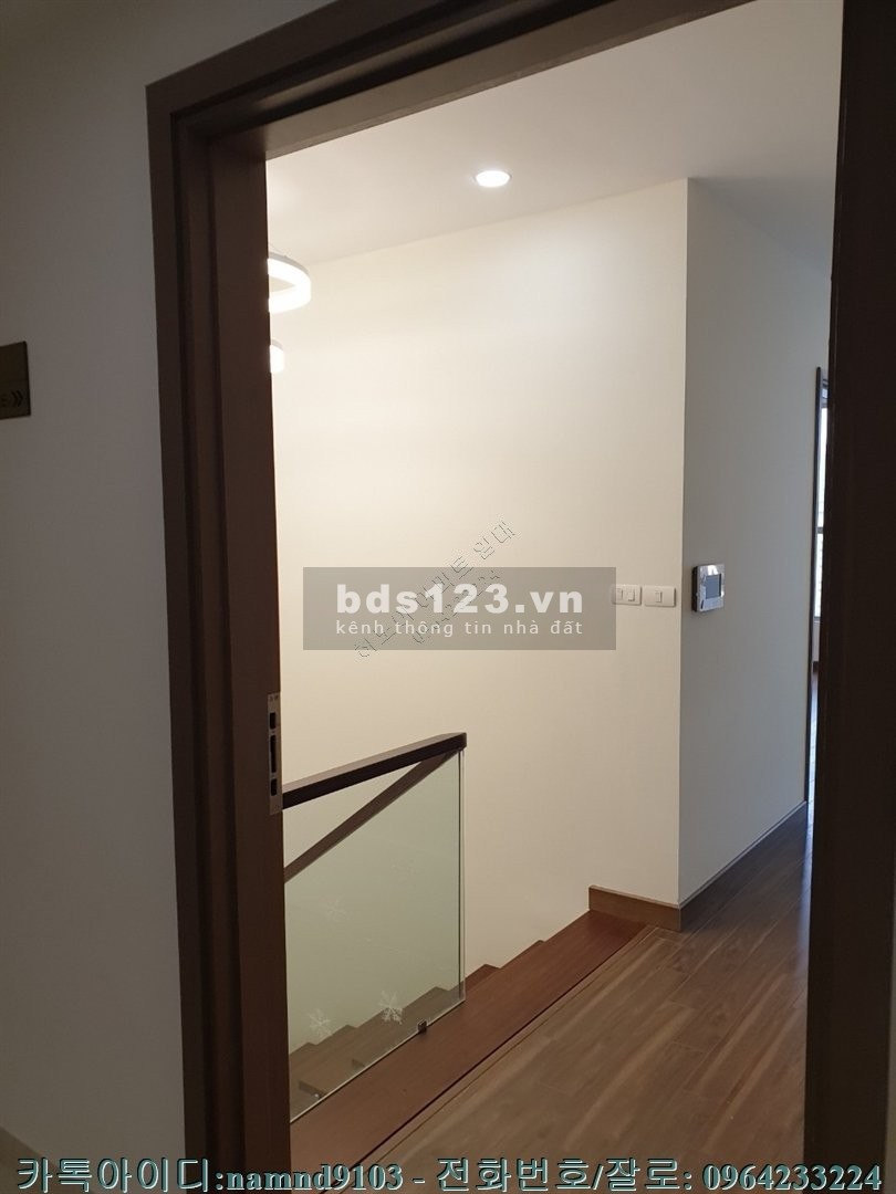Cho thuê căn 3N Duplex nội thất cơ bản chung cư Vinhomes Gardenia môi trường sống yên tĩnh