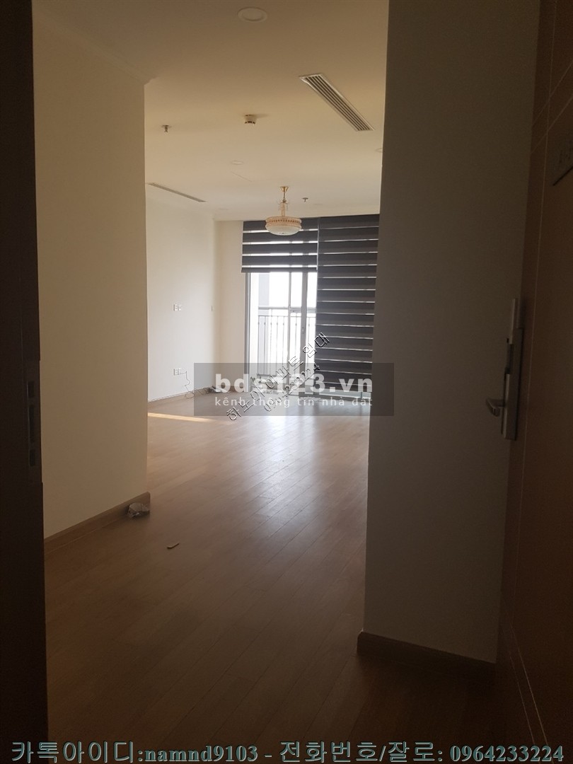 Mình cần cho thuê căn 4N nội thất cơ bản chung cư Vinhomes Gardenia giá 28 triệu/tháng