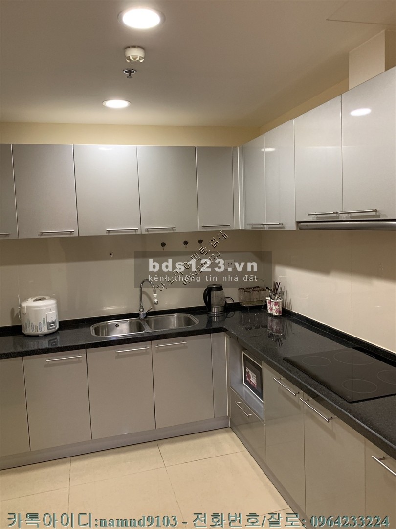 Cần cho thuê căn 2N full nội thất chung cư Royal City diện tích 110m2, giá tốt nhất thị trường