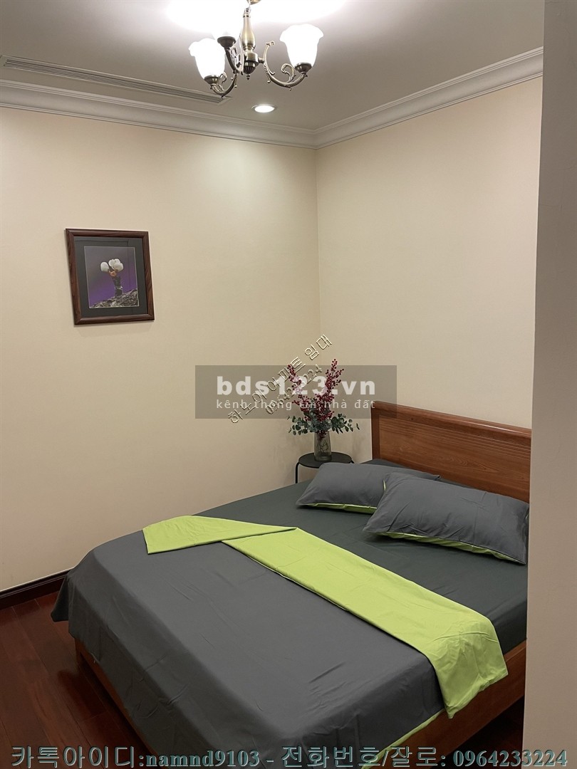 Cần cho thuê căn 2N full nội thất chung cư Royal City diện tích 110m2, giá tốt nhất thị trường