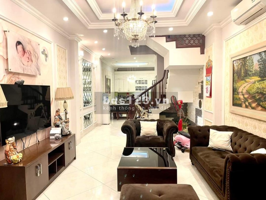 Bán nhà nguyên căn Minh Khai, ngõ rộng, nhà đẹp, diện tích 51m2, giá bán 4.8 tỷ sổ sẵn