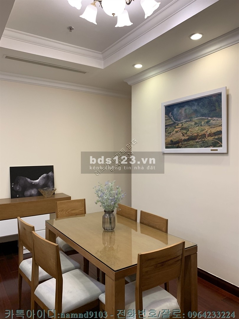 Cần cho thuê căn 2N full nội thất chung cư Royal City diện tích 110m2, giá tốt nhất thị trường