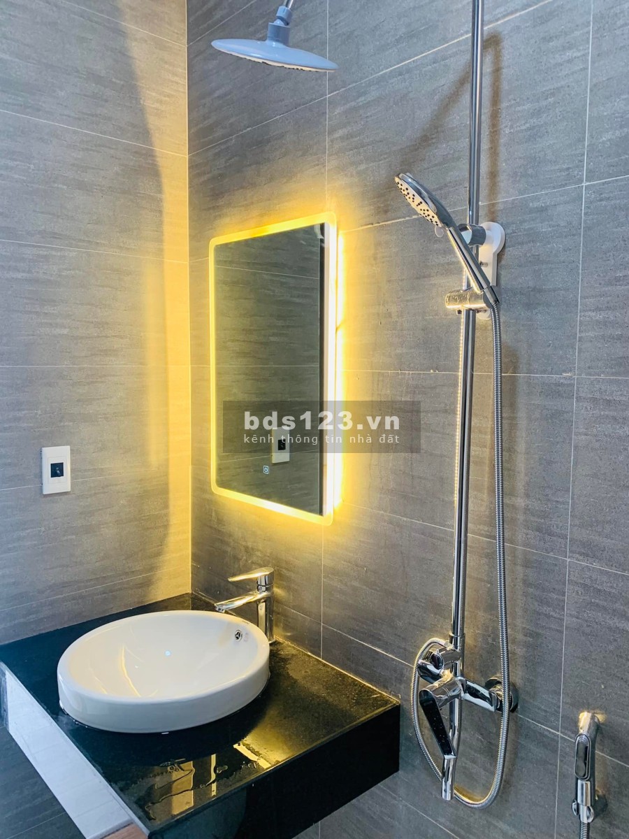 Bán nhà mới kinh koong thiết kế hiện đại, full nội thất, khu dân trí cao, hàng xóm văn minh