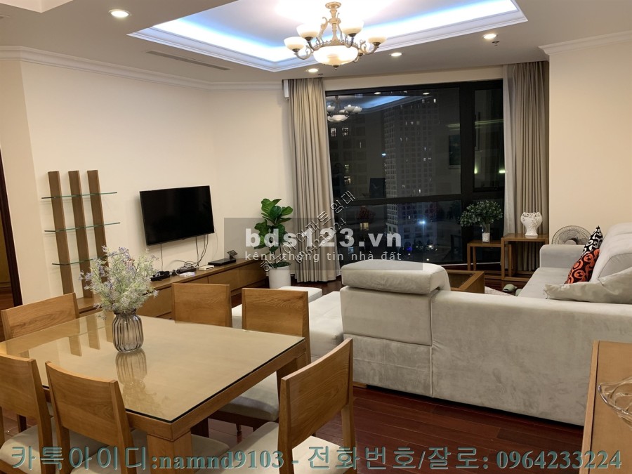 Cần cho thuê căn 2N full nội thất chung cư Royal City diện tích 110m2, giá tốt nhất thị trường