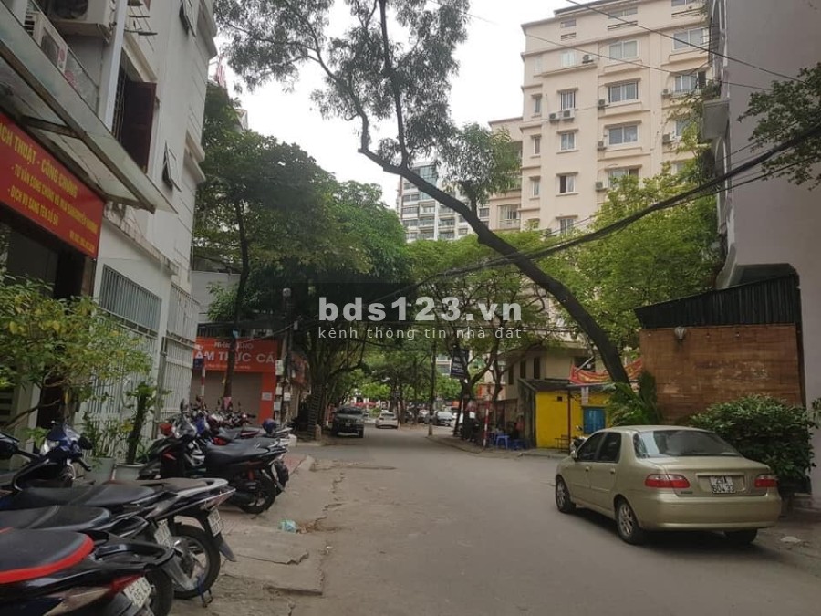 Bán nhà Trung Kính gara ô tô kinh doanh đỉnh, diện tích 55m2, giá bán nhỉnh 8 tỷ, sổ sẵn