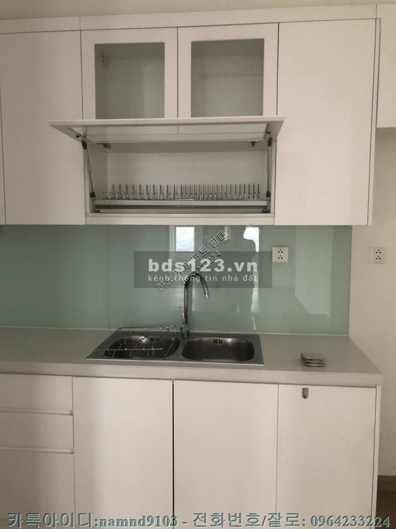 Mình cần cho thuê căn 4N nội thất cơ bản chung cư Vinhomes Gardenia giá 28 triệu/tháng