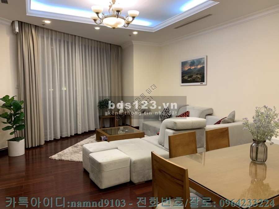 Cần cho thuê căn 2N full nội thất chung cư Royal City diện tích 110m2, giá tốt nhất thị trường