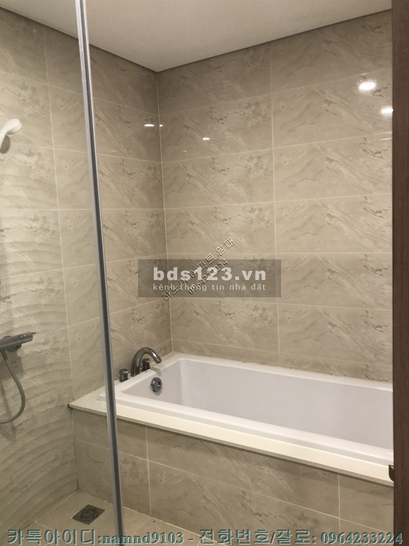 Mình cần cho thuê căn 4N nội thất cơ bản chung cư Vinhomes Gardenia giá 28 triệu/tháng