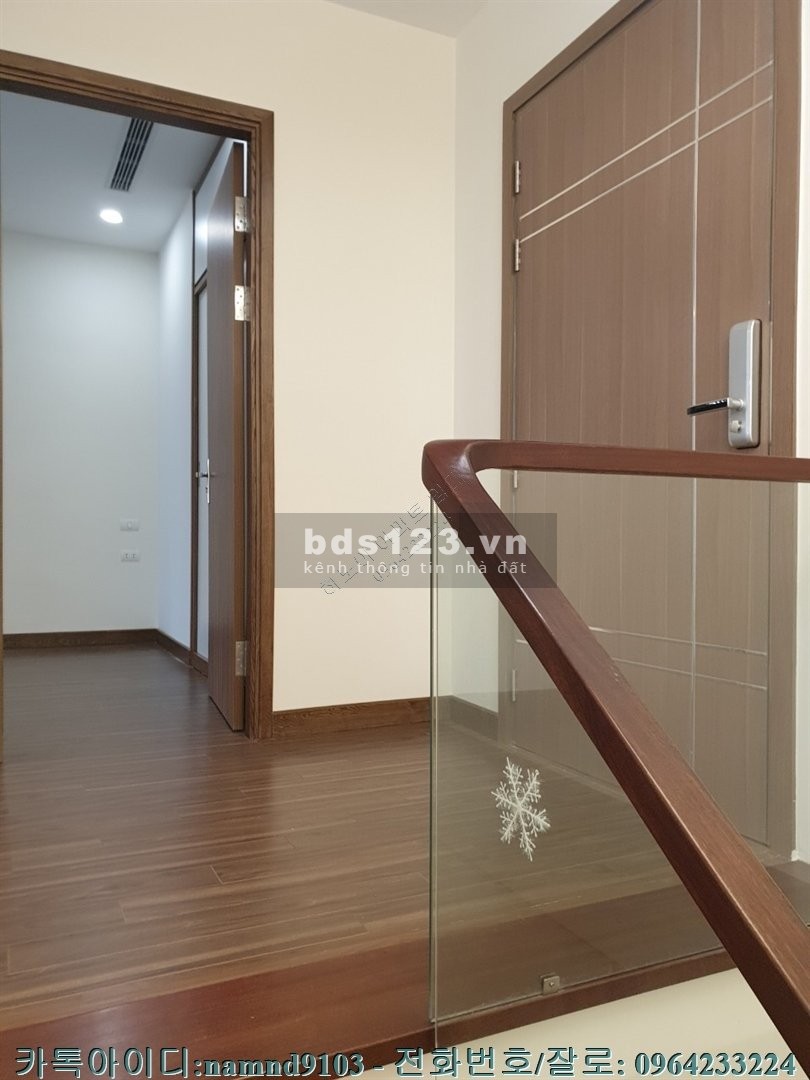 Cho thuê căn 3N Duplex nội thất cơ bản chung cư Vinhomes Gardenia môi trường sống yên tĩnh