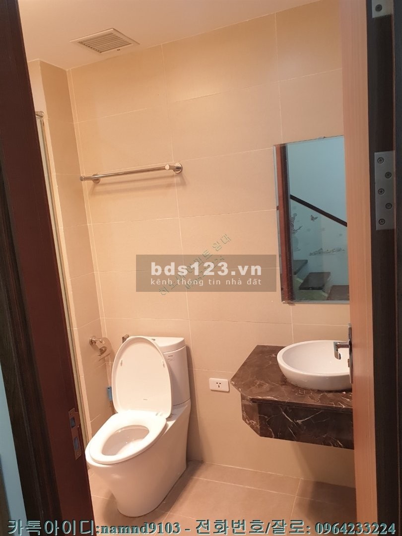 Cho thuê căn 3N Duplex nội thất cơ bản chung cư Vinhomes Gardenia môi trường sống yên tĩnh