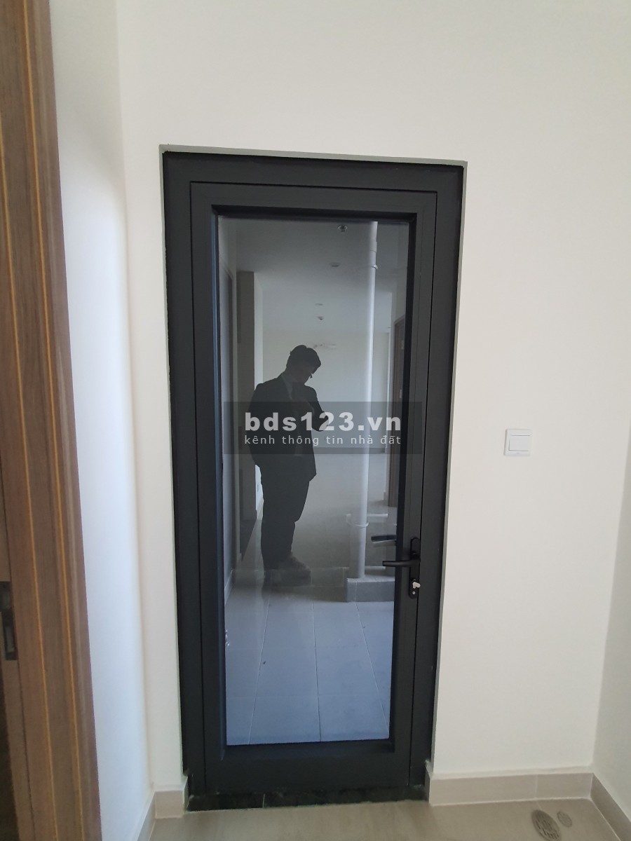  Bán gấp căn hộ 2N1WC 55m2 view Vinuni Vinhomes Ocean Park Lh: 0388686880 Hoàng Khang