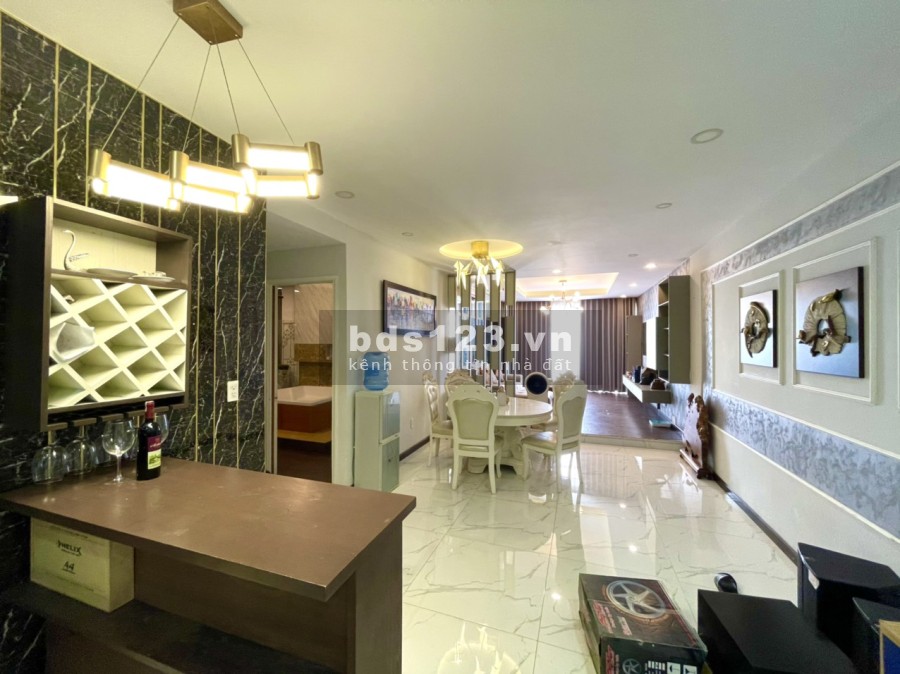 Tôi cho thuê căn hộ Ngọc phương Nam Q8 ngay cầu chữ Y. 3pn full nội thất