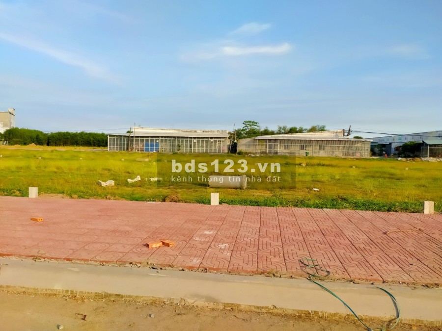 Bán nền thổ cư ngay trung tâm thành phố Sóc Trăng liên hệ 0946002360 giá bán 830 triệu