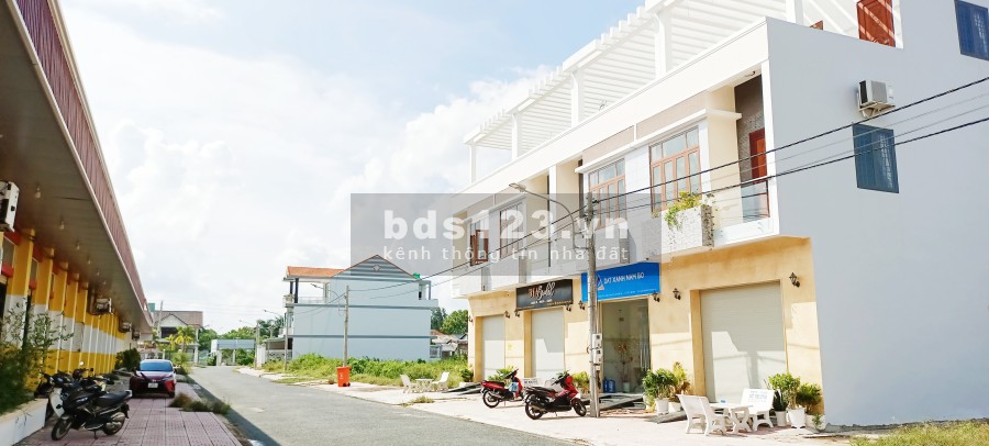 Mua shophouse phố chợ vừa ở vừa kinh doanh hoặc cho thuê với giá chỉ 11.5 triệu/m2