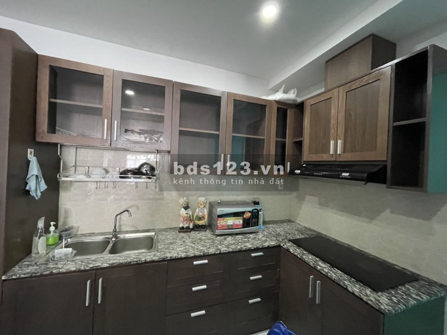 Tôi cho thuê căn hộ Ngọc phương Nam Q8 ngay cầu chữ Y. 3pn full nội thất