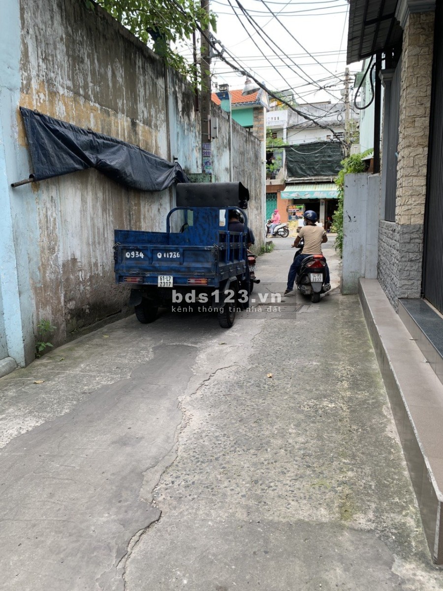 Bán nhà vị trí đẹp hẻm 5m chỉ cách mặt tiền Lê Quang Sung 20m