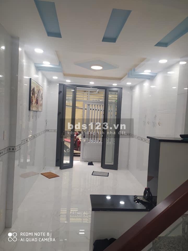 Bán nhà nguyên căn siêu Vip đường Trần Phú, phường 4, Quận 5 giá bán chỉ 5.39 tỷ