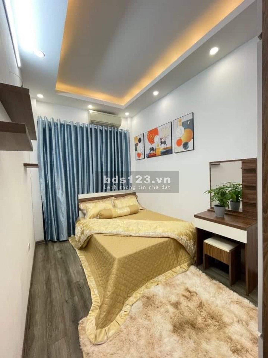 Bán nhà Giáp Nhất Quận Thanh Xuân bao đẹp, còn mới nguyên, diện tích 24m2, giá bán 2.7 tỷ