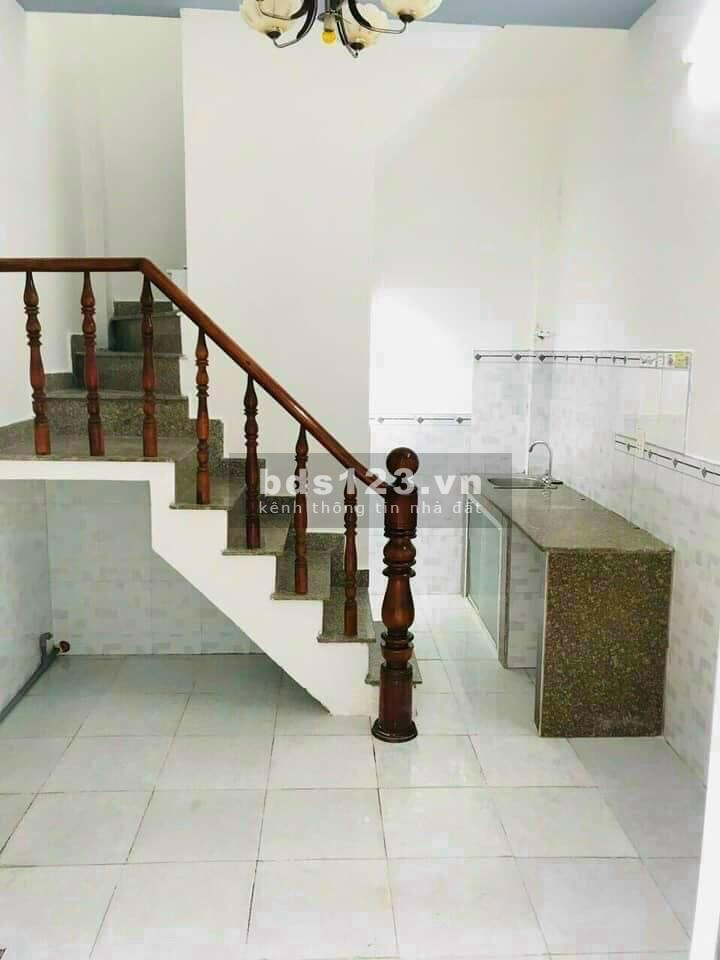 Chính chủ bán nhà 1 trệt 1 lầu, diện tích sử dụng 47m2 Xuân Thới Thượng 14, Hóc Môn