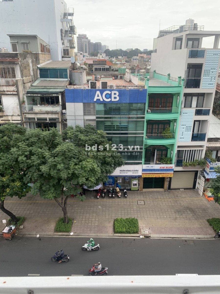 Cho thuê Office hay phòng có nội thất cơ bản mặt tiền 696 Điện Biên Phủ P10 Quận 10