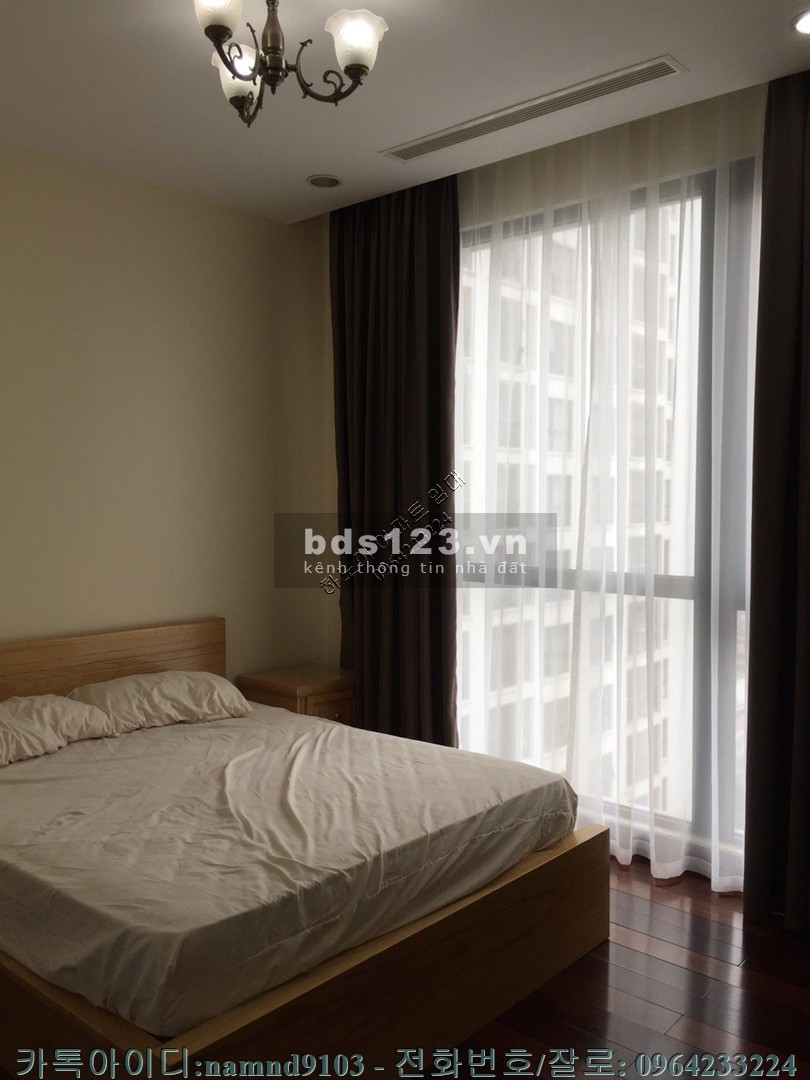 Cần cho thuê căn 2N full nội thất giá cực rẻ chung cư Royal city giá cho thuê 16 triệu/tháng