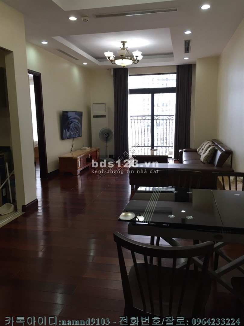 Cần cho thuê căn 2N full nội thất giá cực rẻ chung cư Royal city giá cho thuê 16 triệu/tháng