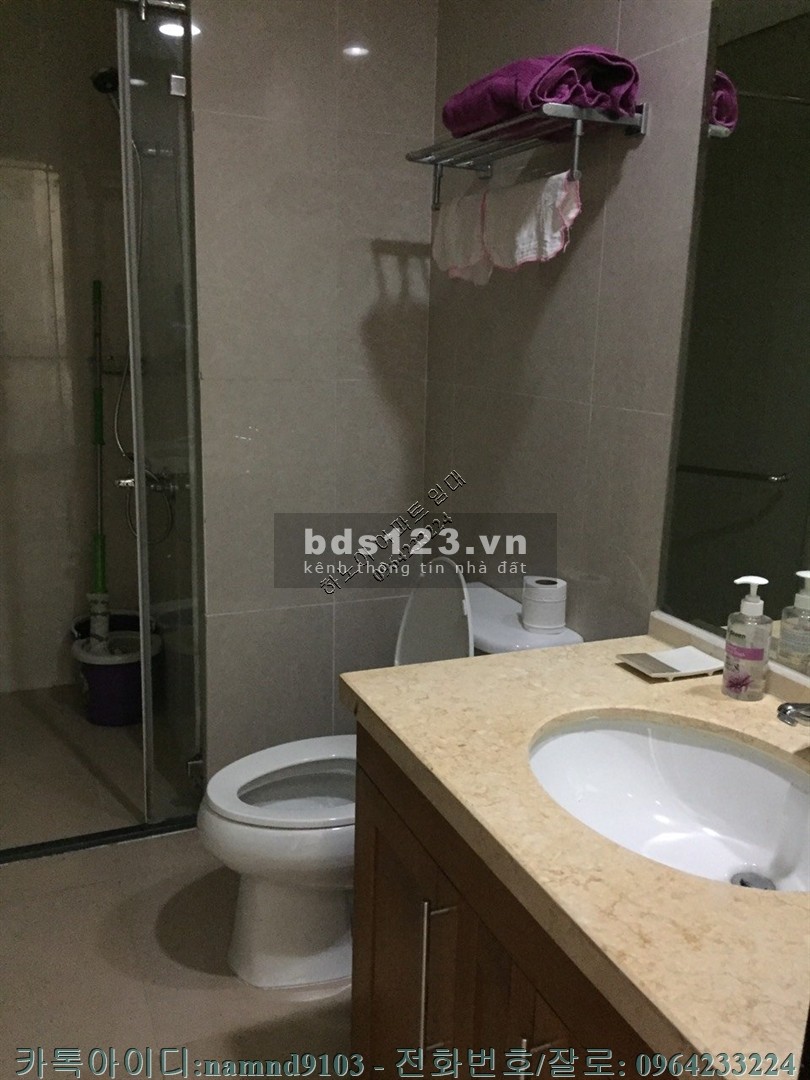 Cần cho thuê căn 2N full nội thất giá cực rẻ chung cư Royal city giá cho thuê 16 triệu/tháng