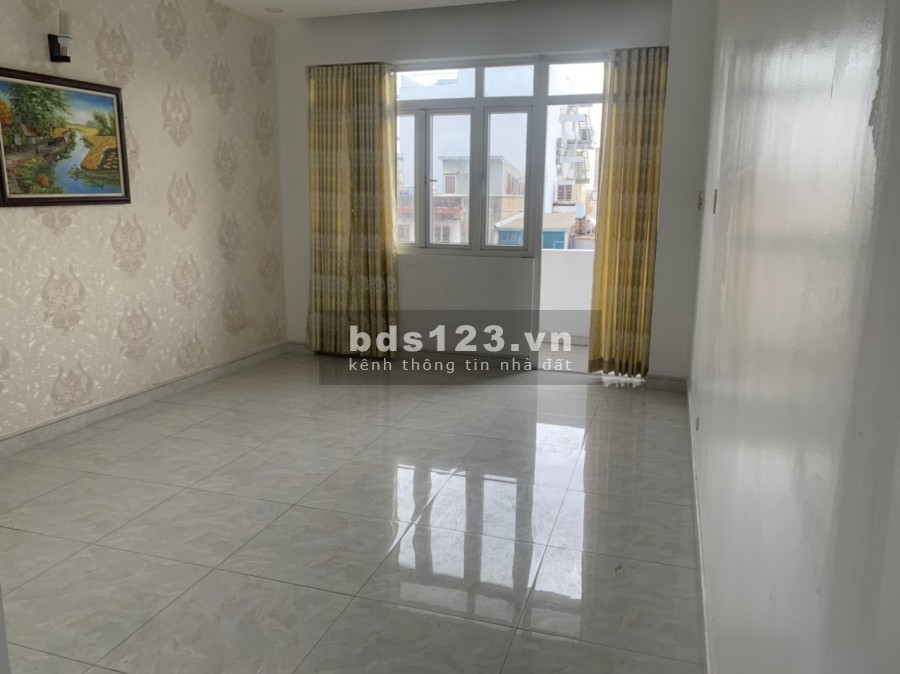 Cho thuê Office hay phòng có nội thất cơ bản mặt tiền 696 Điện Biên Phủ P10 Quận 10