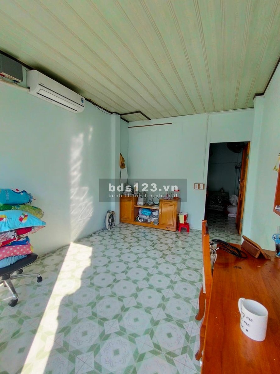 Giảm 300tr! Bán gấp nhà Tây Sơn diện tích 78m2 giá chỉ 4.6 tỷ siêu rẻ liên hệ 0896721788